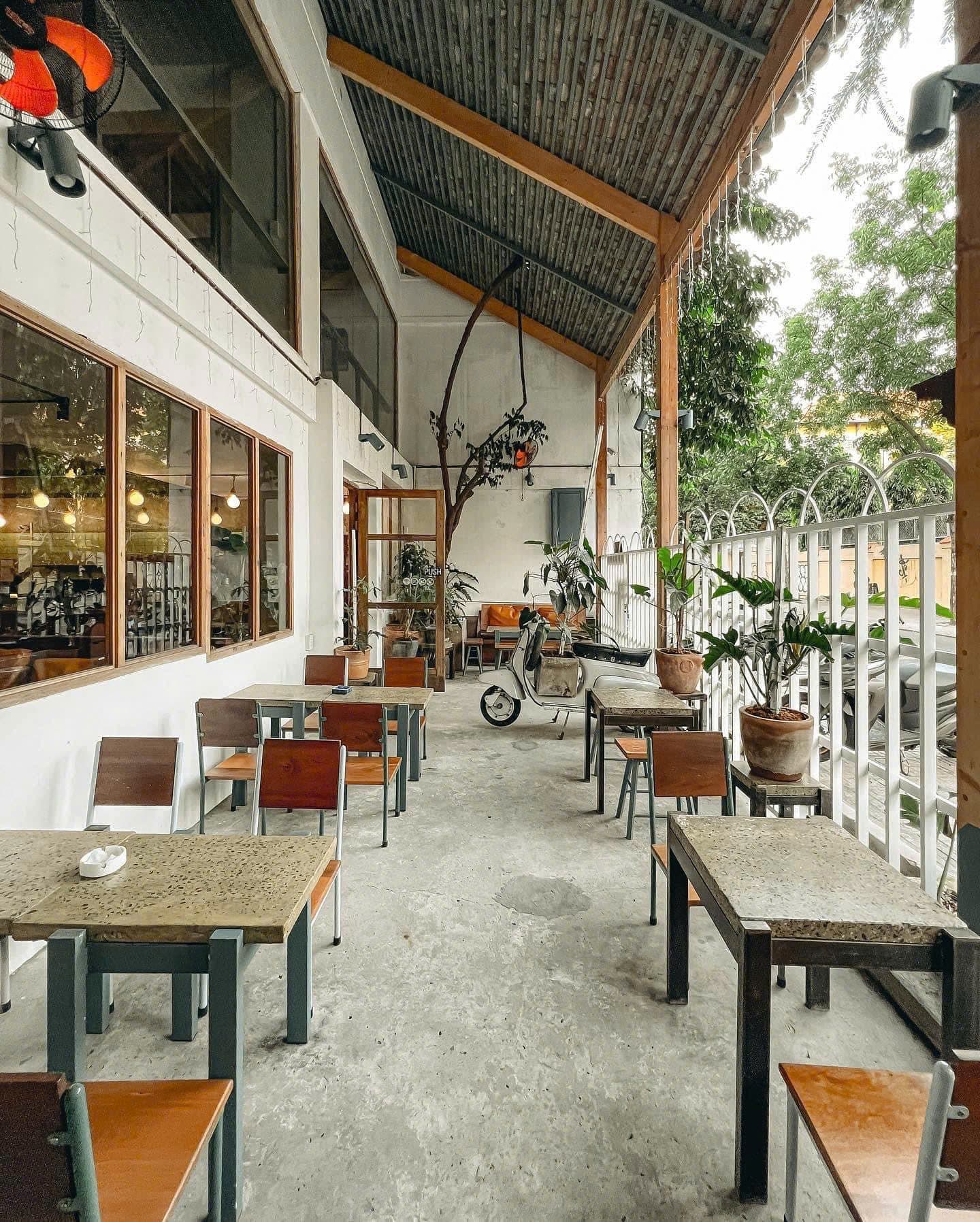 Café patio