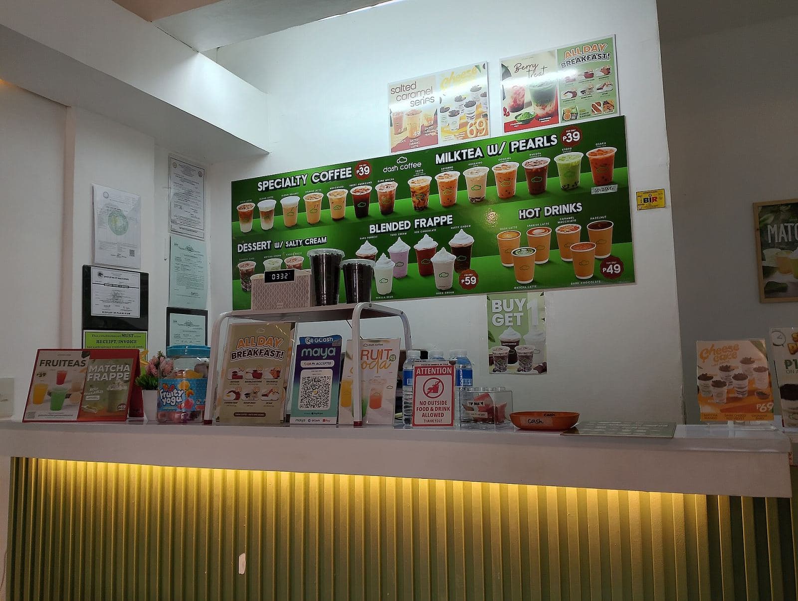 カフェ開業タイムライン：賃貸契約からオープン当日まで